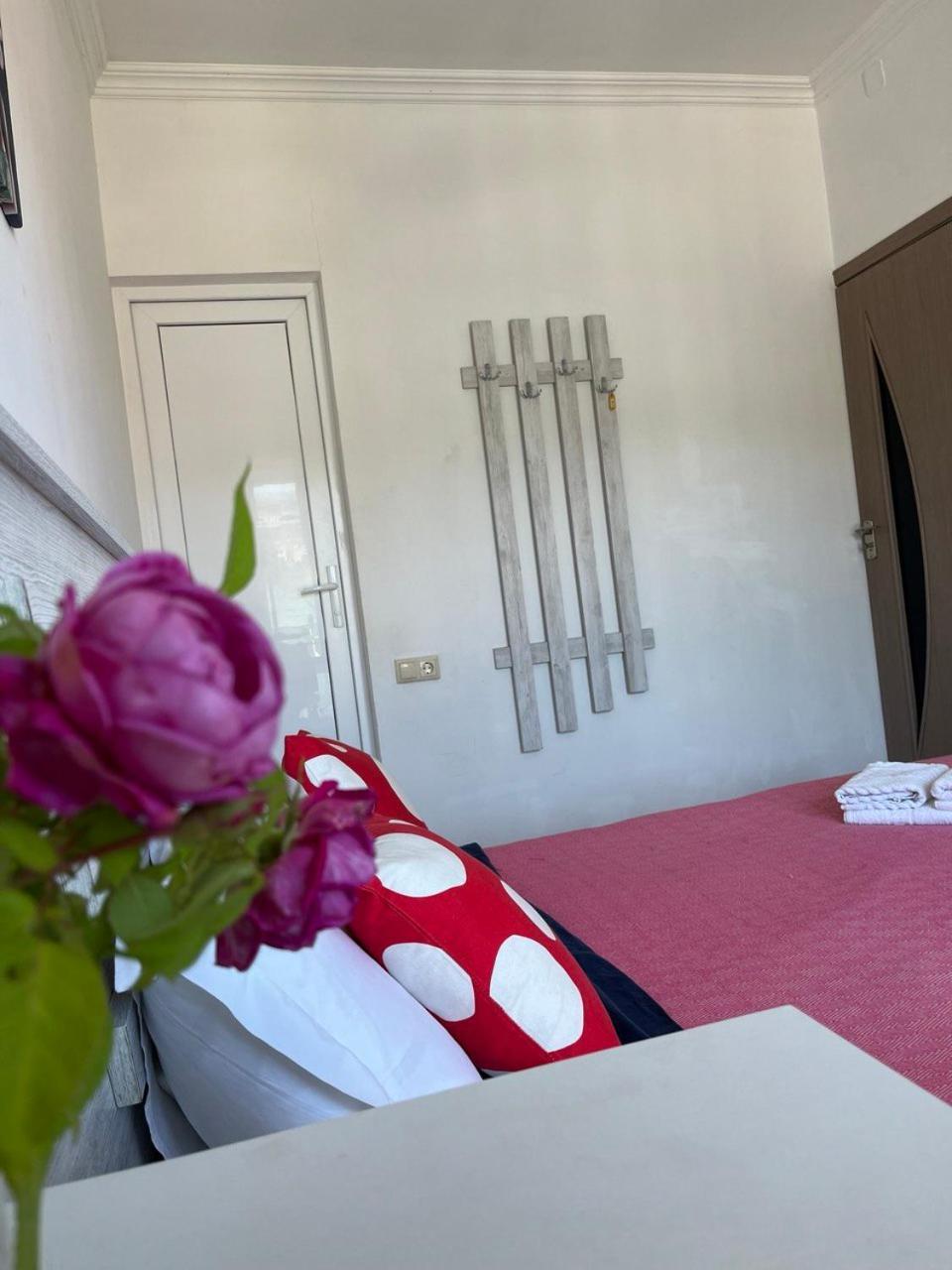 Guest House Junona มาคินจอรี ภายนอก รูปภาพ